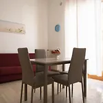 Dimora Del Corso-appartamenti Per Vacanze アパート ヴィエステ