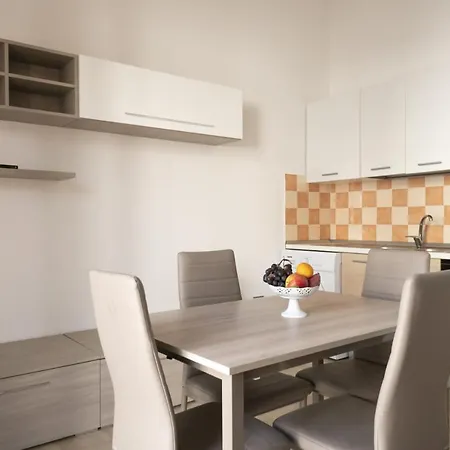 Dimora Del Corso-appartamenti Per Vacanze 아파트 비에스테