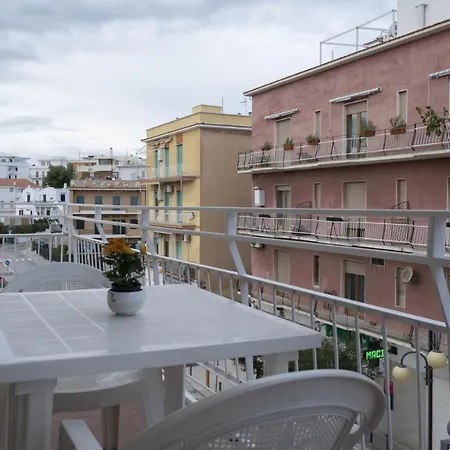 Dimora Del Corso-appartamenti Per Vacanze 아파트